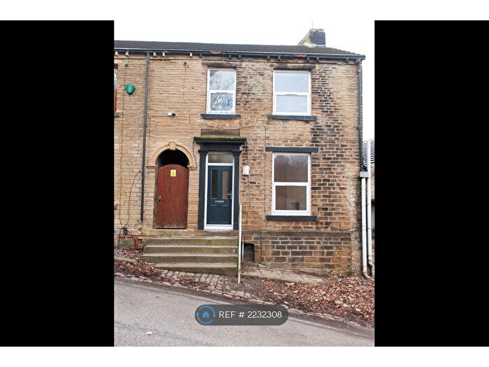 2 Bedroom Semi-Detached House To Rent In Deep Lane, Huddersfield, HD4