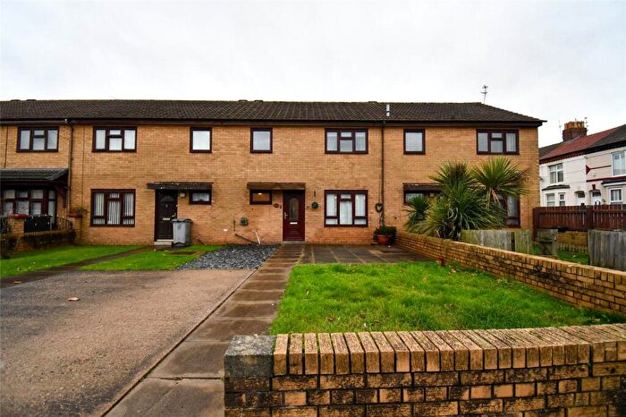 3 Bedroom End Of Terrace House For Sale In Craven Close, Birkenhead, Wirral, CH41