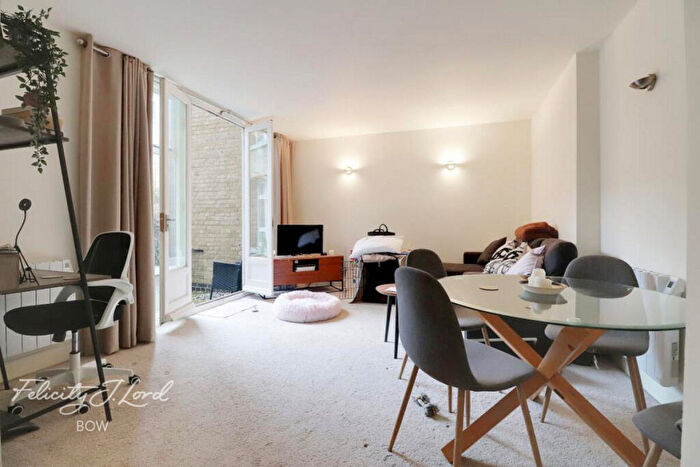 1 Bedroom Apartment To Rent In Fairfield Road, London, E3