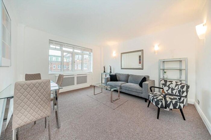 1 Bedroom Flat To Rent In Chatsworth Court, Pembroke Road, W8
