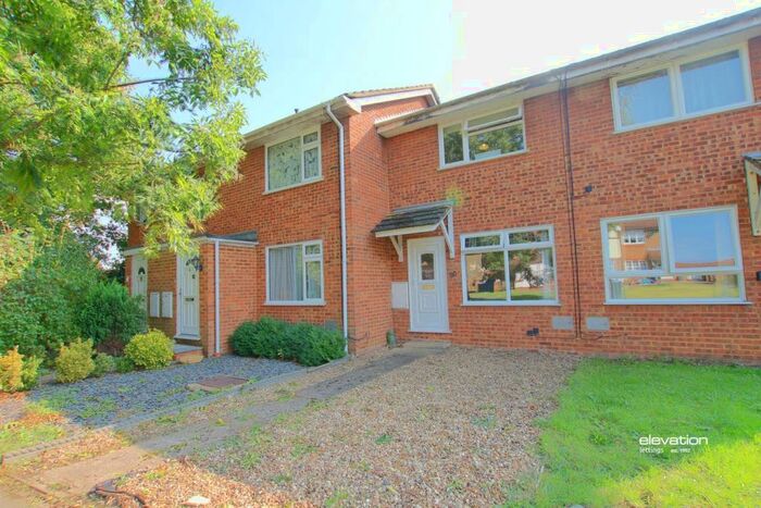 2 Bedroom House To Rent In Holland Way, Newport Pagnell, MK16