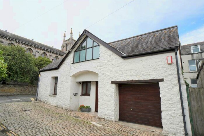 2 Bedroom Coach House To Rent In Admiralty Street Lane West, Stonehouse, Plymouth, PL1