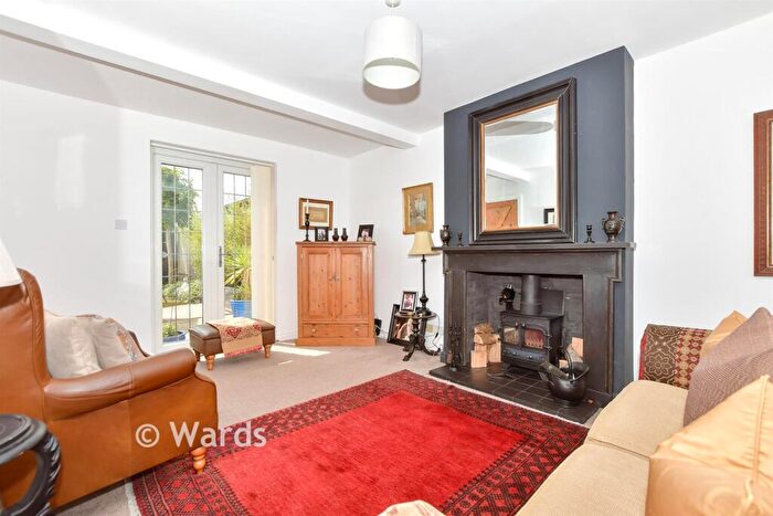 3 Bedroom Semi-Detached House For Sale In The Green, Eythorne, Dover, Kent, CT15