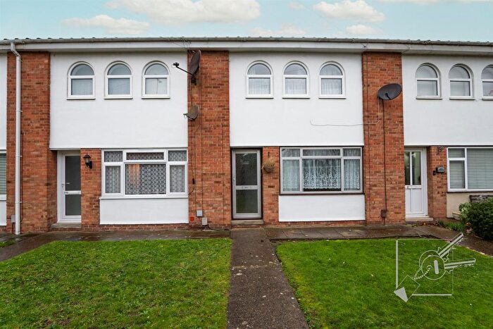 3 Bedroom Property For Sale In Lower Higham Road, Gravesend, DA12