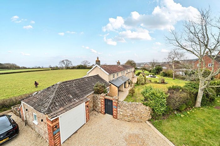 4 Bedroom Detached House For Sale In Sellicks Green, Blagdon Hill . Acre, TA3