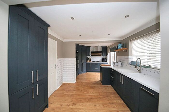 5 Bedroom Detached House For Sale In Fernside Grove, Winstanley, WN3