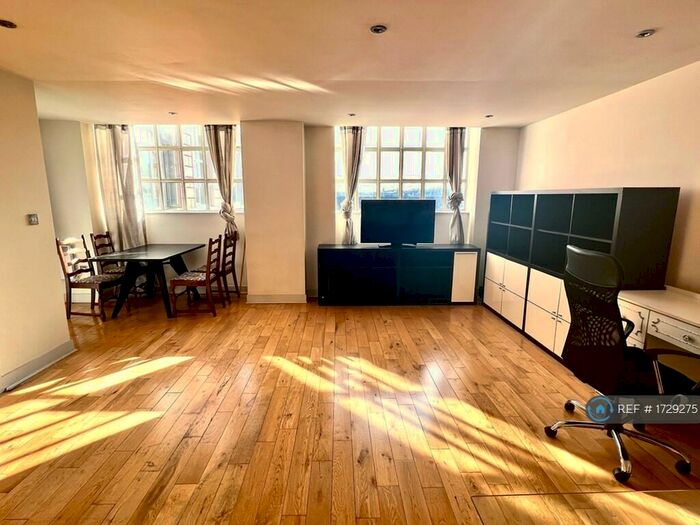 2 Bedroom Penthouse To Rent In St. Georges Mill, Leicester, LE1