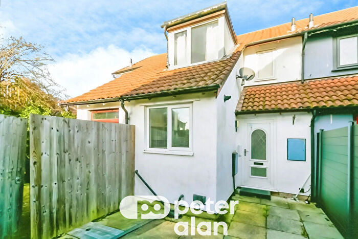 2 Bedroom Property To Rent In Westbourne Court, CF36