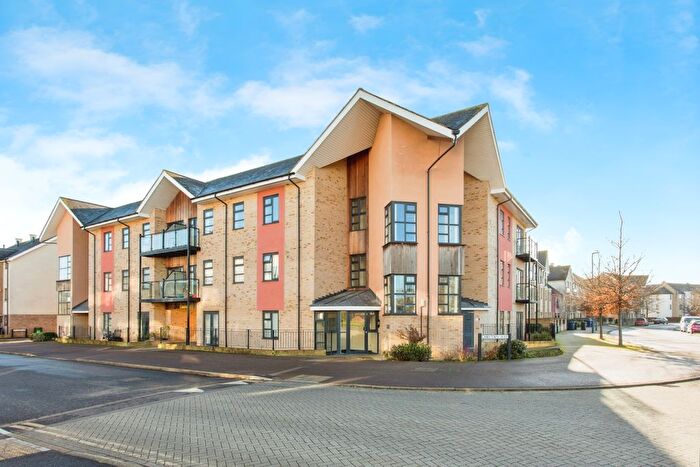 2 Bedroom Flat To Rent In Chieftain Way, Cambridge, CB4