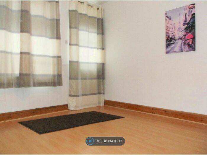 1 Bedroom Flat To Rent In East Street, Market Harborough, LE16