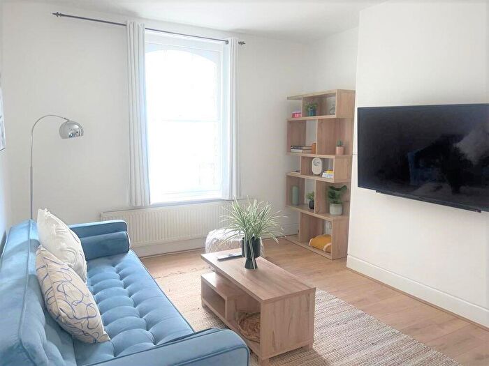1 Bedroom Flat To Rent In Fanshaw Street, Old Street, N1