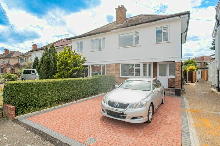 3 Bedroom Semi-Detached House To Rent In Frogmore Avenue, Hayes, UB4