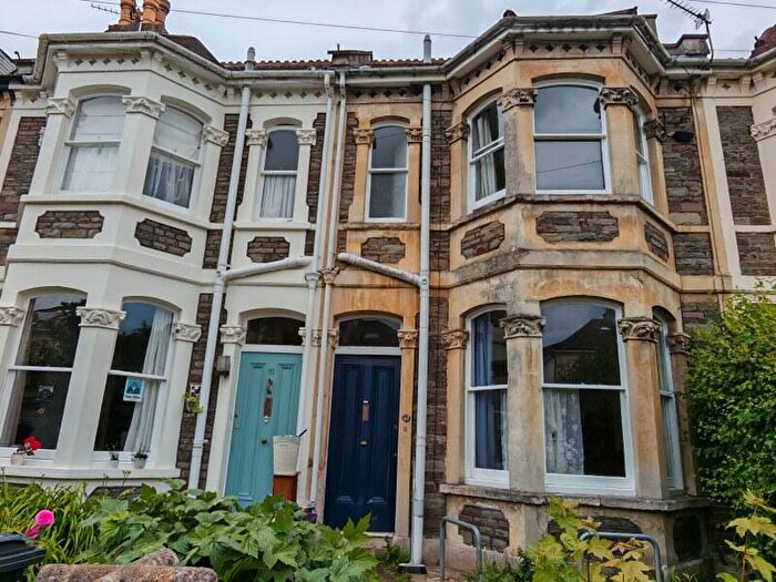 5 Bedroom House To Rent In St Matthews Road – Ref, BS6