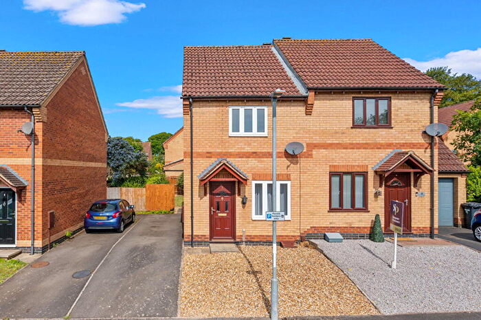 2 Bedroom Semi Detached House To Rent In Ladybower Close, Kettering, NN16