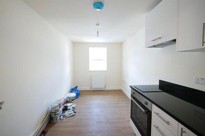 1 Bedroom Apartment To Rent In Stroud Green Road, Finsbury Park, N4