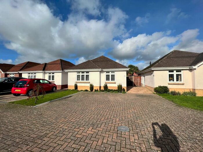 2 Bedroom Bungalow To Rent In Camellia Gardens, Bournemouth, BH10