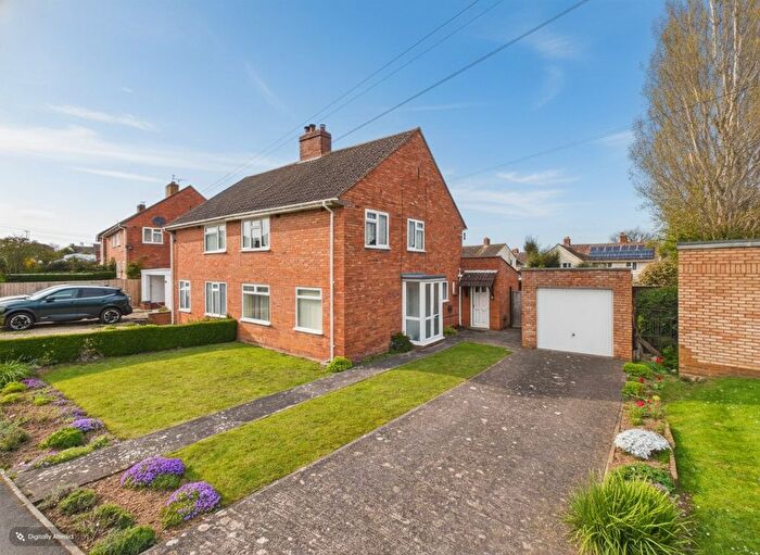 3 Bedroom Semi Detached House For Sale In Dunkery Road, Bridgwater, TA6