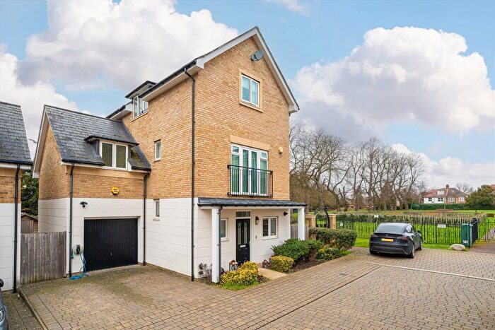 5 Bedroom Detached House For Sale In Marbaix Gardens, Isleworth, TW7