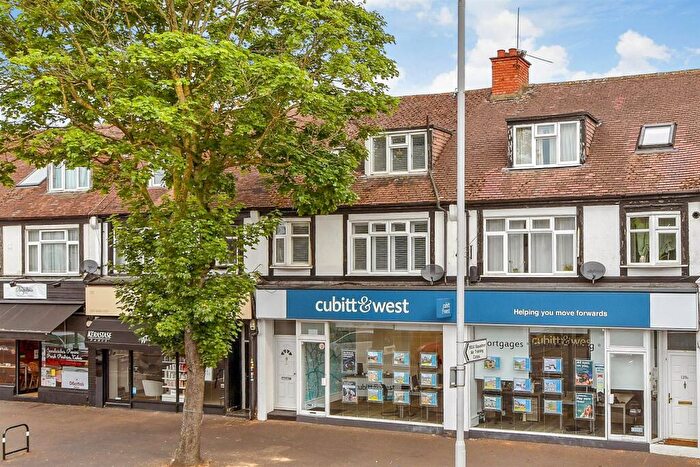 2 Bedroom Duplex For Sale In Wickham Road, Shirley, Croydon, Surrey, CR0