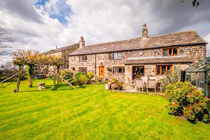 5 Bedroom Detached House For Sale In Hill End Farm Halifax, HX3