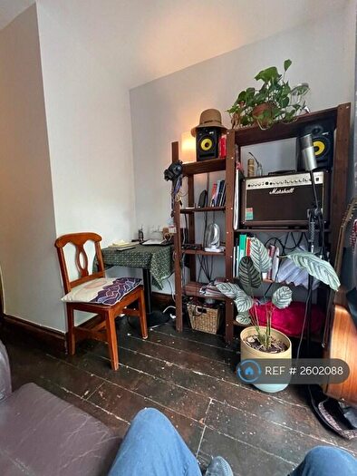 1 Bedroom Flat To Rent In Harrington Square, London, NW1
