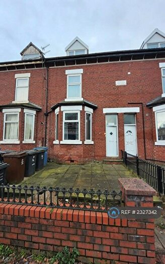 2 Bedroom Flat To Rent In Great Cheetham Street West, Salford, M7