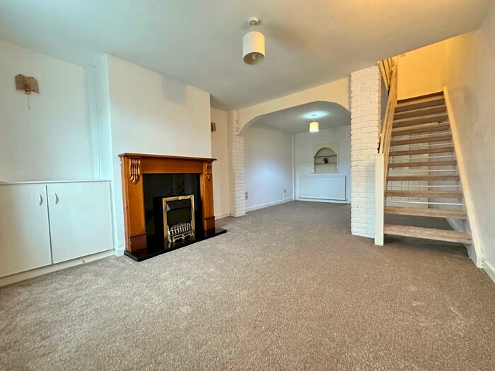 2 Bedroom Terraced House To Rent In Pitt Street, Macclesfield, SK11