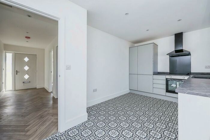 2 Bedroom Detached Bungalow For Sale In Heanor Gate, Heanor, DE75