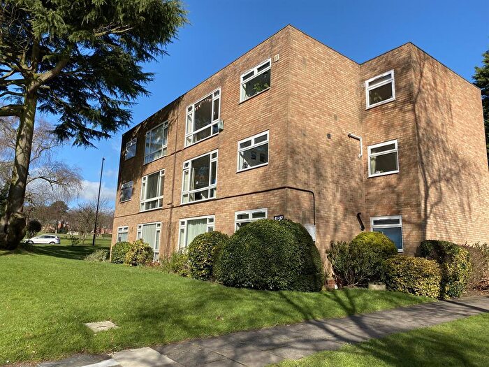 2 Bedroom Flat To Rent In Sheepmoor Close, Harborne, Birmingham, B17