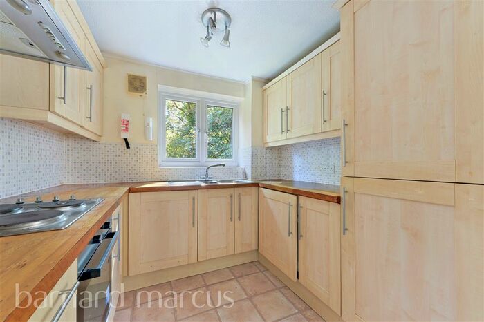 2 Bedroom Apartment To Rent In Percy Gardens, Worcester Park, KT4