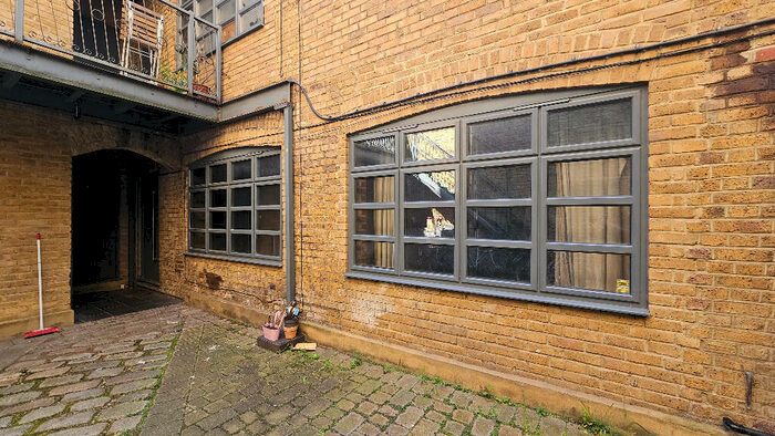 1 Bedroom Flat To Rent In Curtain Road, London, EC2A