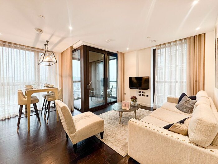 2 Bedroom Flat To Rent In Thorne House, Nine Elms, London, SW11