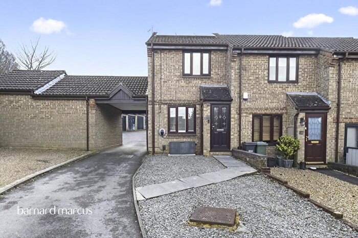 2 Bedroom End Of Terrace House For Sale In Tulyar Close, Tadworth, KT20