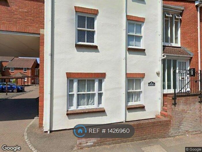 1 Bedroom Flat To Rent In Chesham Road, Berkhamsted, HP4