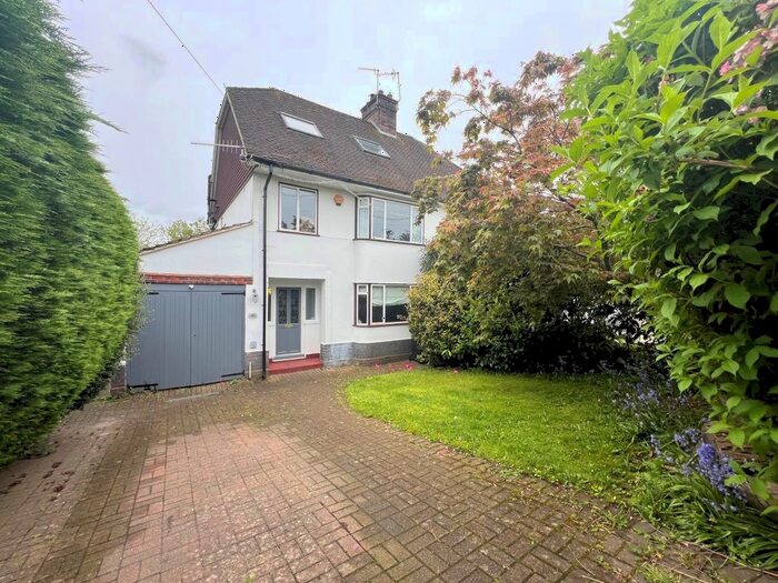 4 Bedroom Semi-Detached House To Rent In Newlands Road, Southborough, Tunbridge Wells, TN4