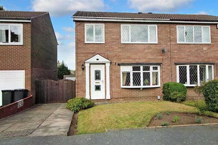 3 Bedroom Semi-Detached House For Sale In Burton Acres Mews, Highburton, HD8