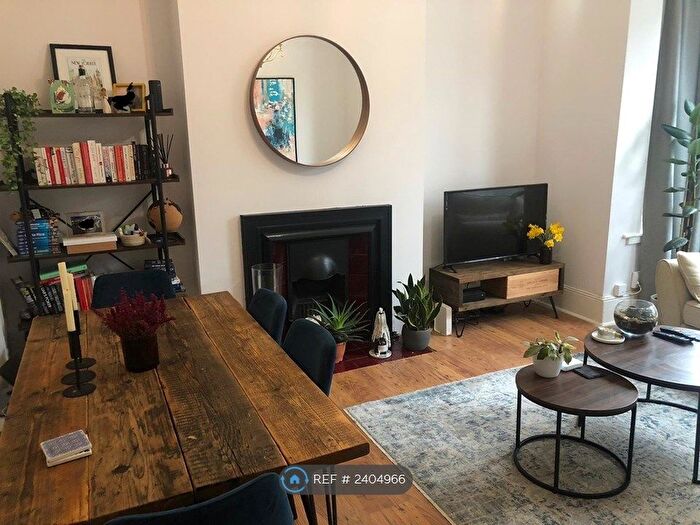 2 Bedroom Flat To Rent In Preston Road, London, E11