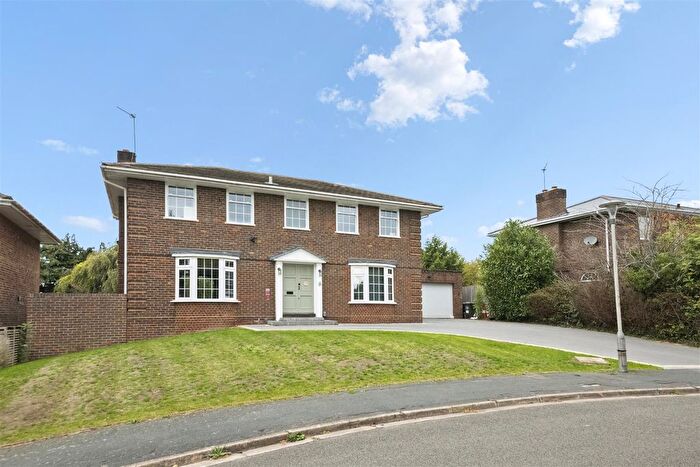 4 Bedroom Detached House For Sale In Potters Cross, Iver, Buckinghamshire, SL0