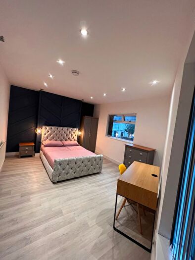 4 Bedroom Terraced House To Rent In Brynmill Avenue, Brynmill, Swansea, SA2