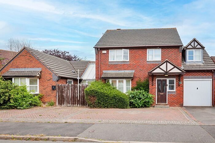 6 Bedroom Detached House For Sale In Montgomery Road, Whitnash, Leamington Spa, CV31