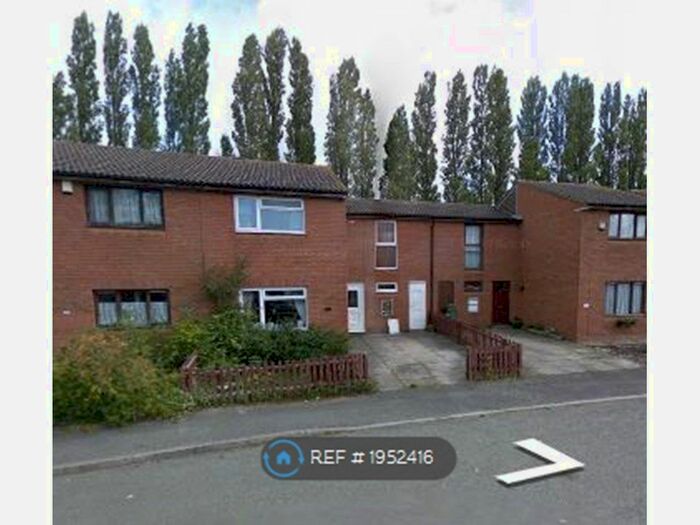 3 Bedroom Terraced House To Rent In Hamble Drive, Aylesbury, HP21