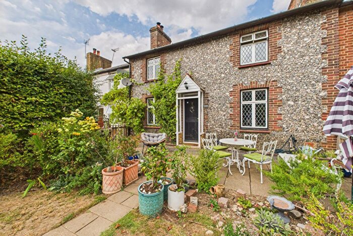 3 Bedroom Cottage For Sale In Bradden Cottages, Bradden Lane, HP2
