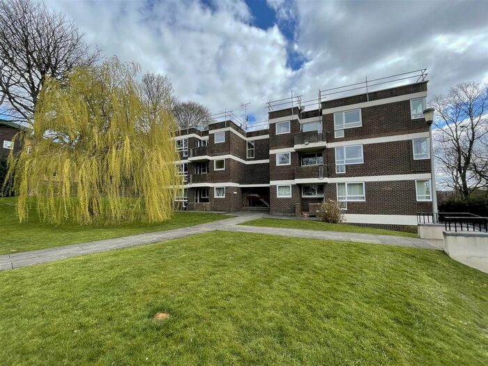 2 Bedroom Flat To Rent In Newton Park Court, Chapel Allerton, Leeds, LS7