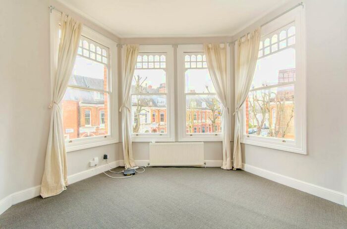2 Bedroom Flat To Rent In Sotheby Road, Highbury, London, N5