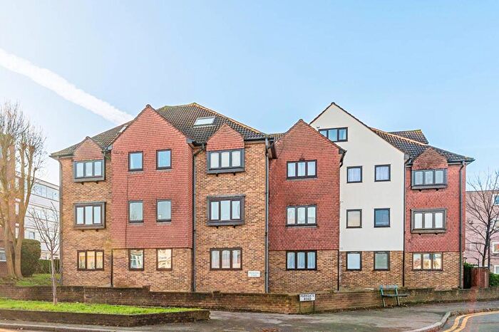 1 Bedroom Flat To Rent In Manor Road, Wallington, SM6