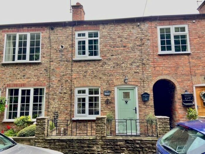 2 Bedroom Cottage To Rent In Crowtree Lane, Louth, LN11