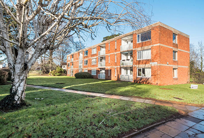 3 Bedroom Apartment For Sale In The Willows, Marlborough Drive, Frenchay, Bristol, BS16