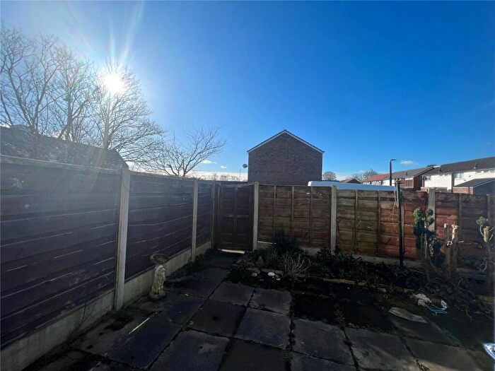 3 Bedroom End Of Terrace House For Sale In Wrights Bank North, Offerton, Stockport, Cheshire, SK2