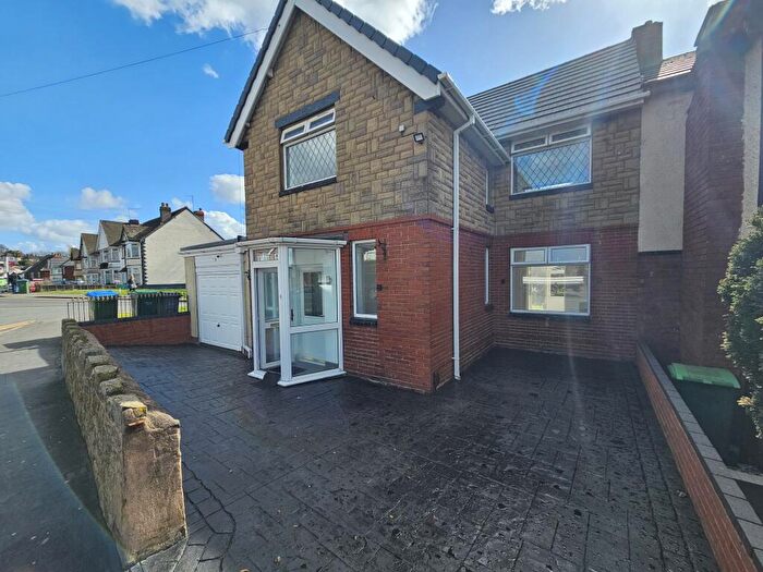 3 Bedroom House To Rent In Pound Road, Oldbury, B68