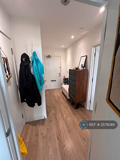 1 Bedroom Flat To Rent In Fuse Building, London, E8